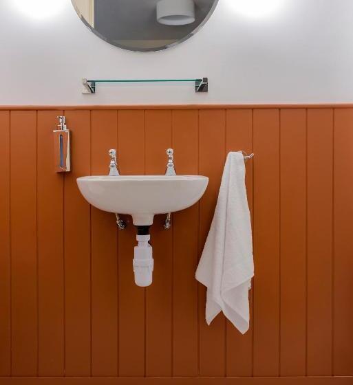 חדר סטנדרט נוף להרים, The Smugglers Inn