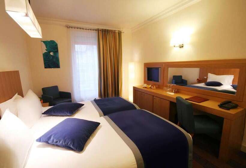 スーペリアールーム, Westside Arc De Triomphe