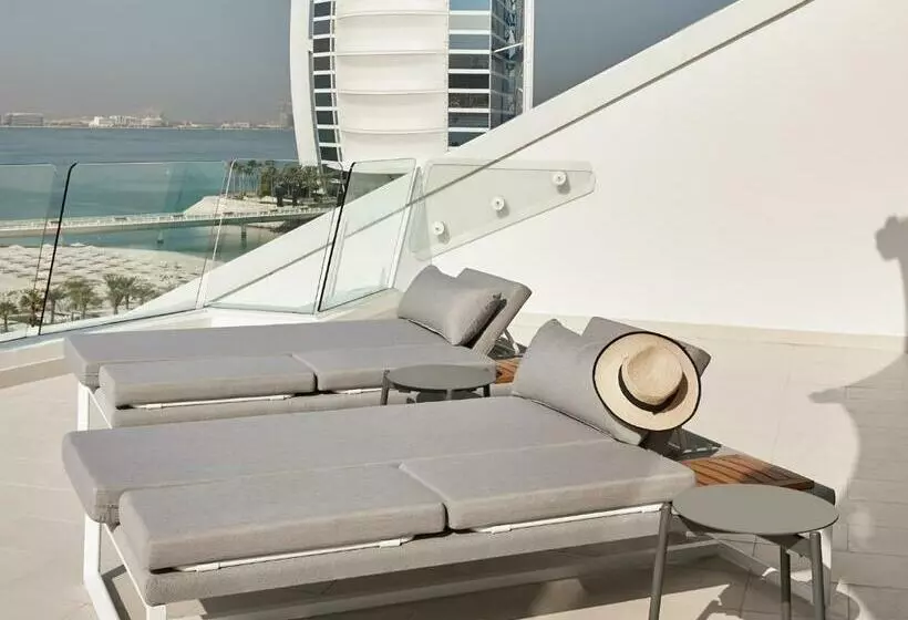 スイートクラブ シービュー, Jumeirah Beach Hotel Dubai