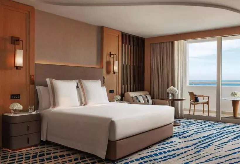 オーシャンビューデラックスルームバルコニー付き, Jumeirah Beach Hotel Dubai