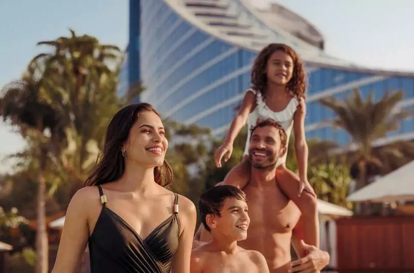 オーシャンビューデラックスルームバルコニー付き, Jumeirah Beach Hotel Dubai