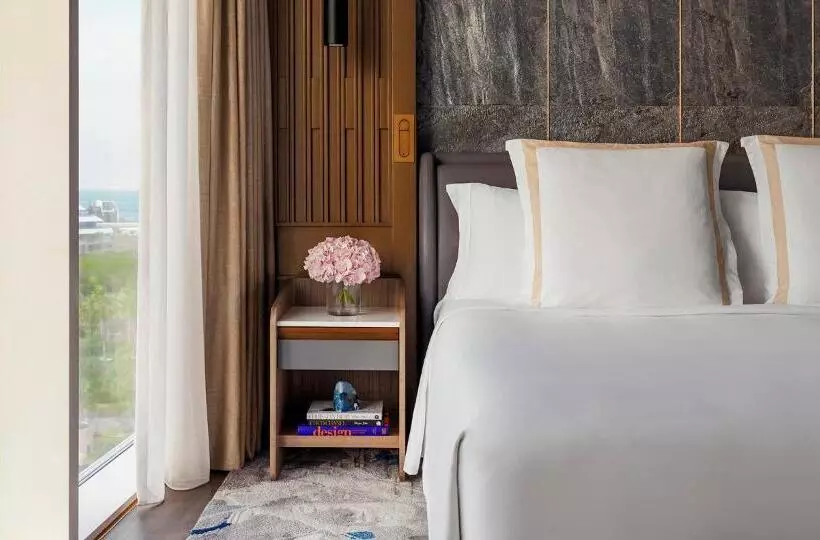 2 Bedrooms Suite Sea View, Jumeirah Beach Hotel Dubai