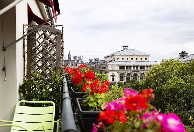 Cameră Deluxe cu Balcon, Britannique
