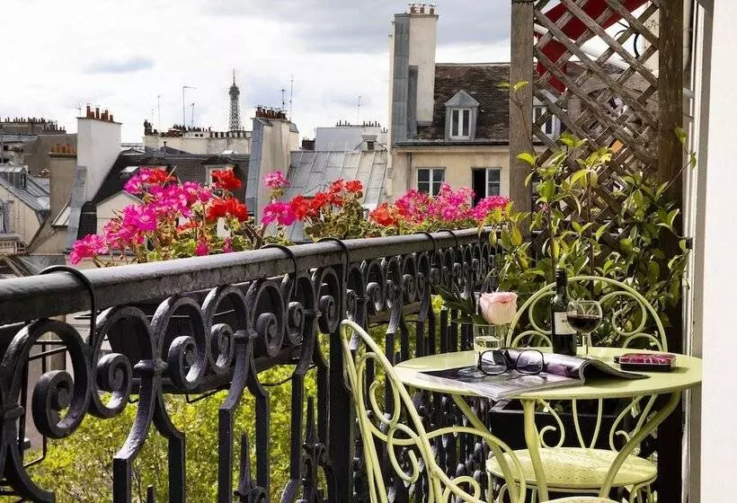 Classic room with balcony, Britannique