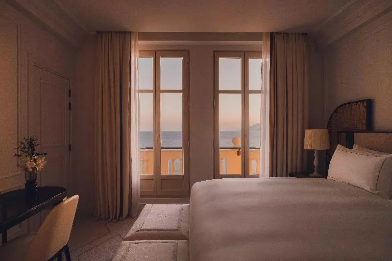 Premium-huone Merinäkymä, Carlton Cannes, A Regent