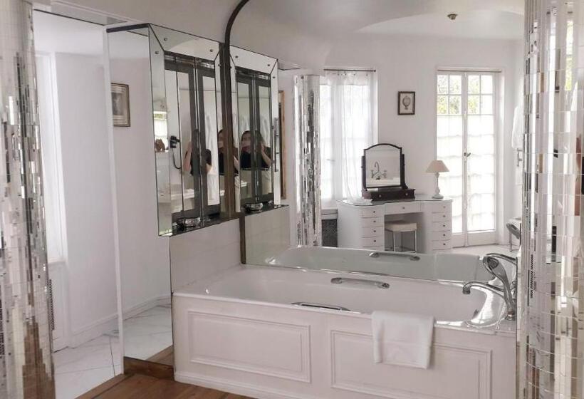 غرفة قياسية, Chateau De Montreuil