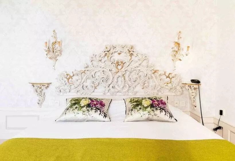 スタンダードルーム, Chateau De Rochecotte