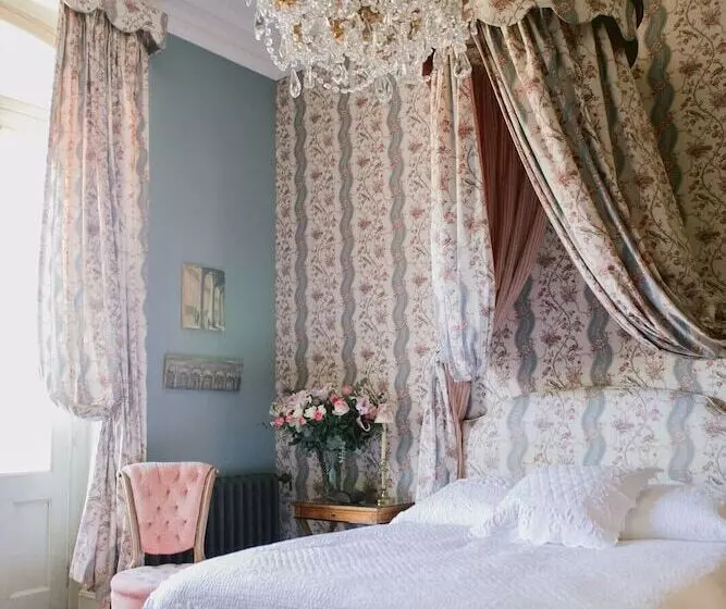 デラックスルーム, Chateau De Varenne