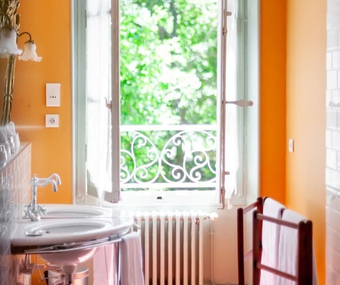 Семейный Номер, Chateau De Varenne