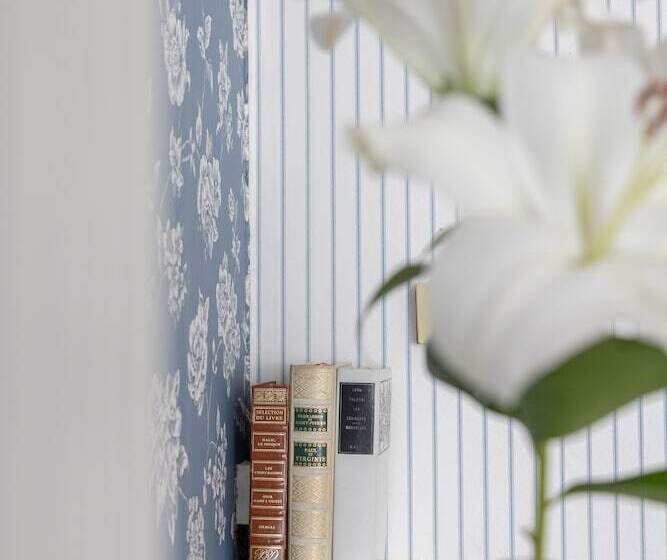 جناح جونيور, Logis Hôtel Restaurant Château Bellevue