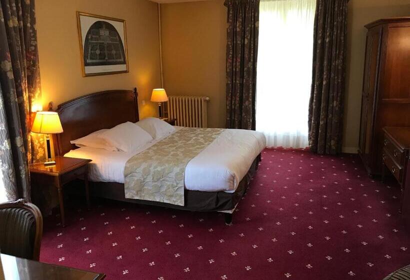 חדר סופריור, Château De Sancy