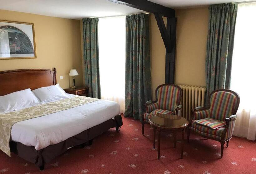 סוויטת ג'וניור נוף לגינה, Château De Sancy