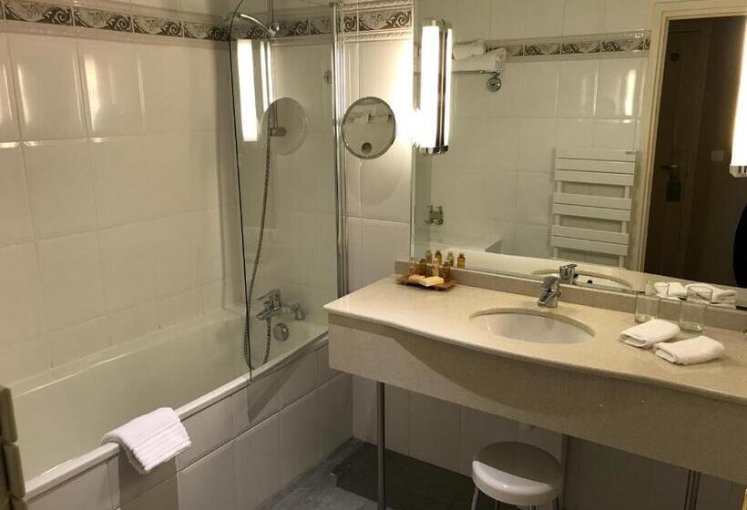 חדר סטנדרט, Château De Sancy