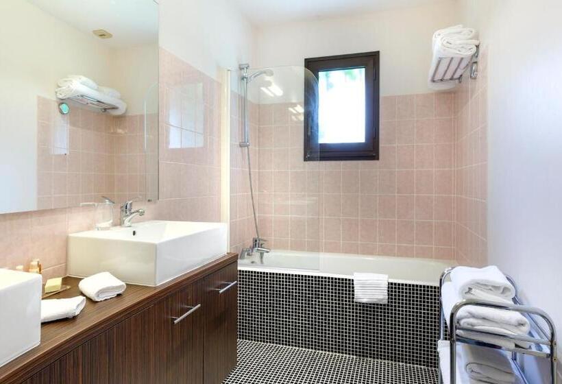 חדר סטנדרט, Château De Sancy