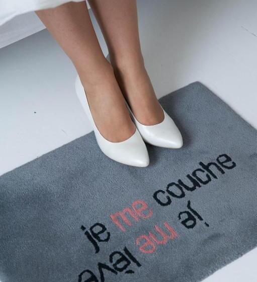 اتاق استاندارد, College