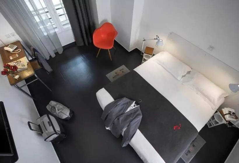 Chambre Standard, College