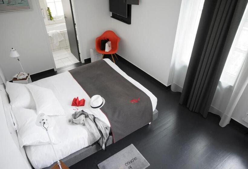 اتاق استاندارد, College