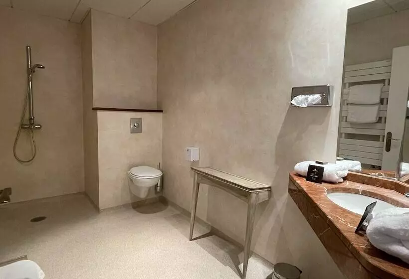 ファミリールーム, Hôtel France Et Chateaubriand