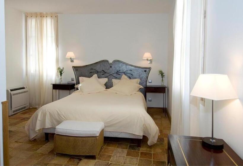 컴포트 룸, De France