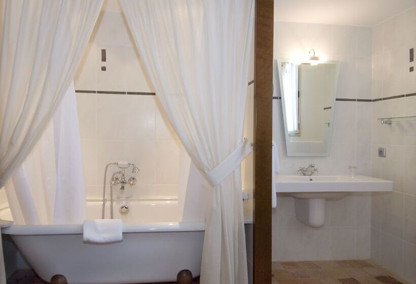 舒适型房间, De France