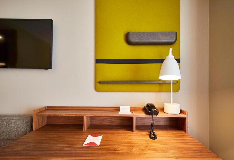 اتاق استاندارد, Des Artistes