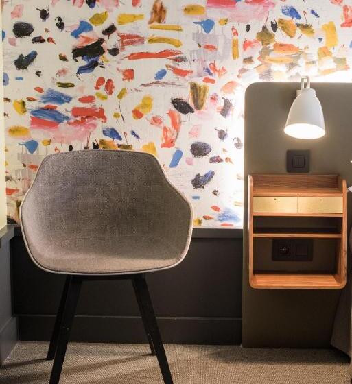 اتاق راحتی, Des Artistes