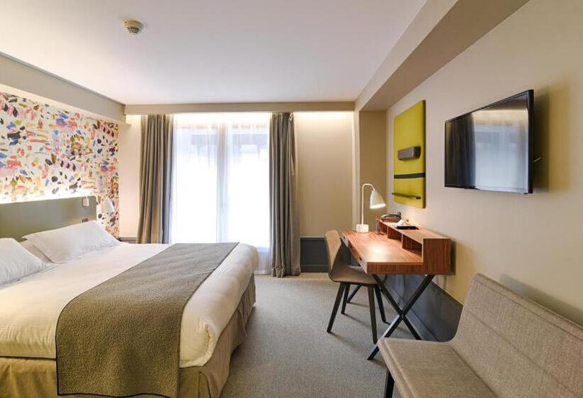 اتاق راحتی, Des Artistes