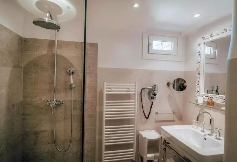 اتاق لوکس, Ermitage De L Oasis & Spa Cannes Mandelieu