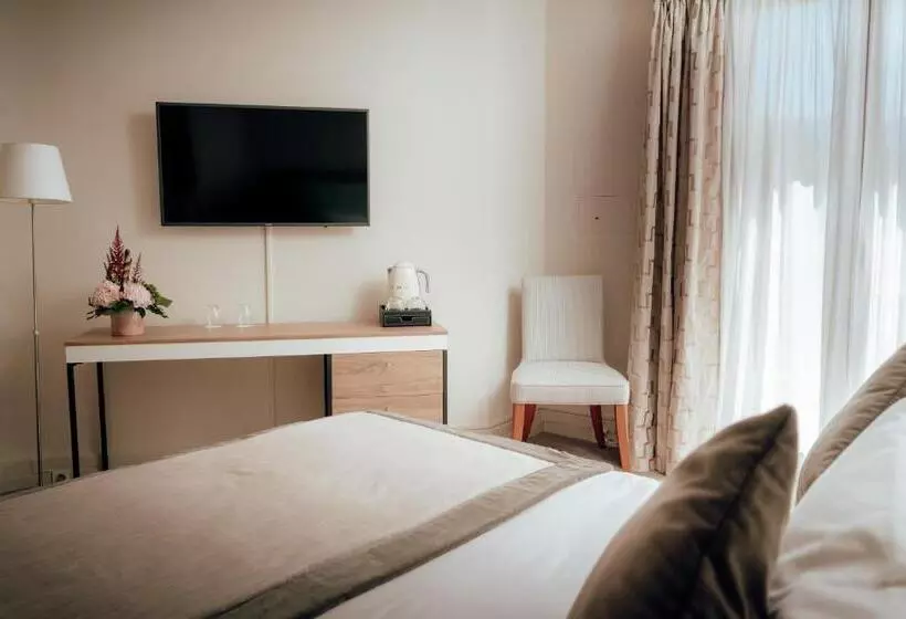 اتاق لوکس با بالکن و چشمانداز دریا, Ermitage De L Oasis & Spa Cannes Mandelieu