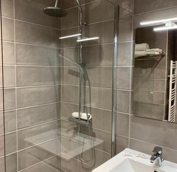 חדר משפחתי יוקרתי, Hôtel Beauregard, The Originals Relais