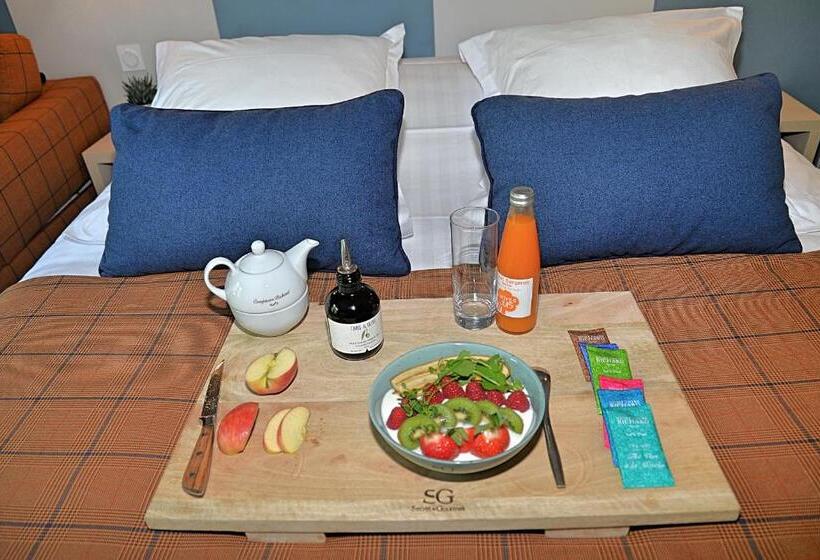 חדר סופריור לשלושה, Hôtel Beauregard, The Originals Relais