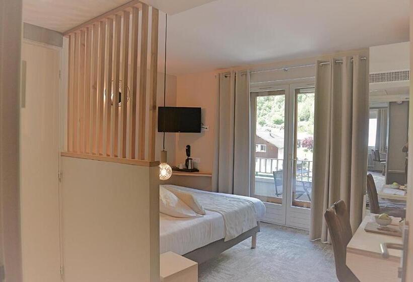 חדר סופריור עם נוף, Hôtel Beauregard, The Originals Relais