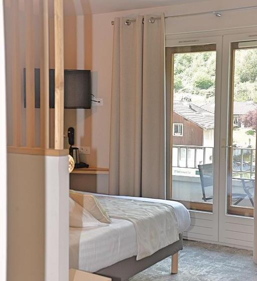 חדר סופריור עם נוף, Hôtel Beauregard, The Originals Relais