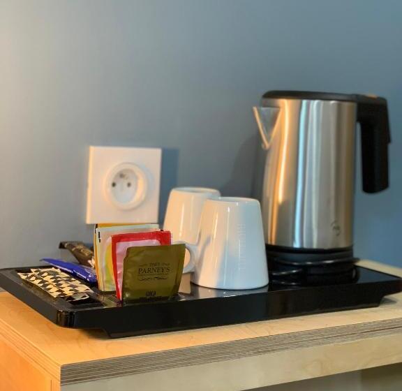 Superior room with lake view, Hôtel Beauregard, The Originals Relais