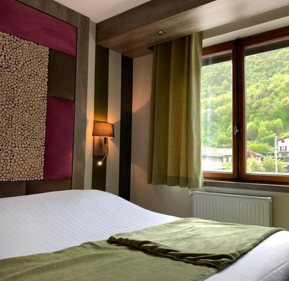 חדר משפתחתי סופריור, Hôtel Beauregard, The Originals Relais