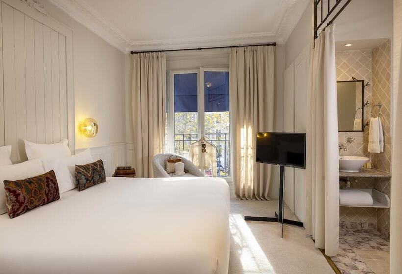 اتاق لوکس, Hôtel De Banville