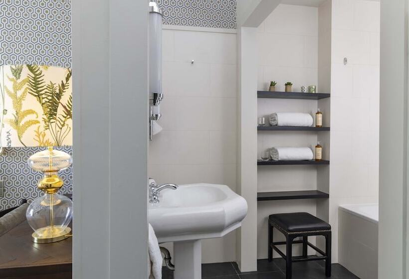 اتاق سوپریور, Hôtel De Banville