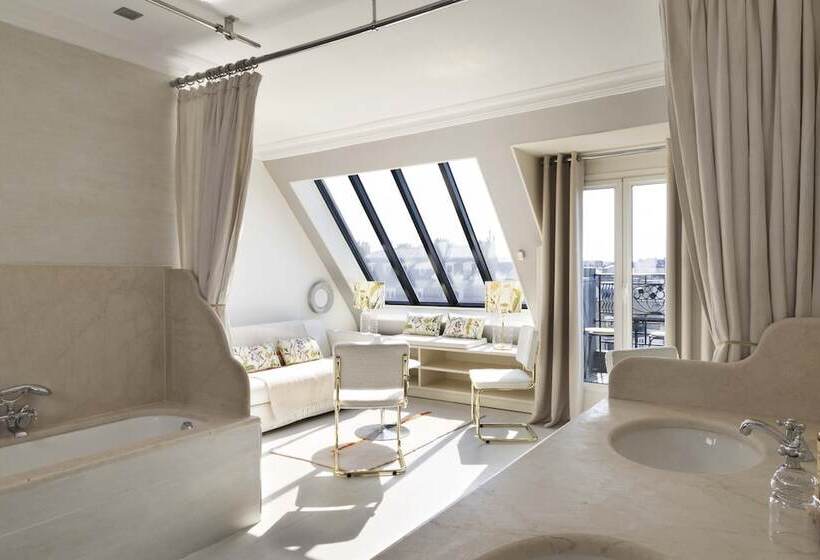 سوییت, Hôtel De Banville
