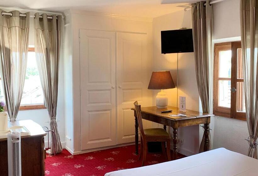 Номер Стандарт, Hôtel De France