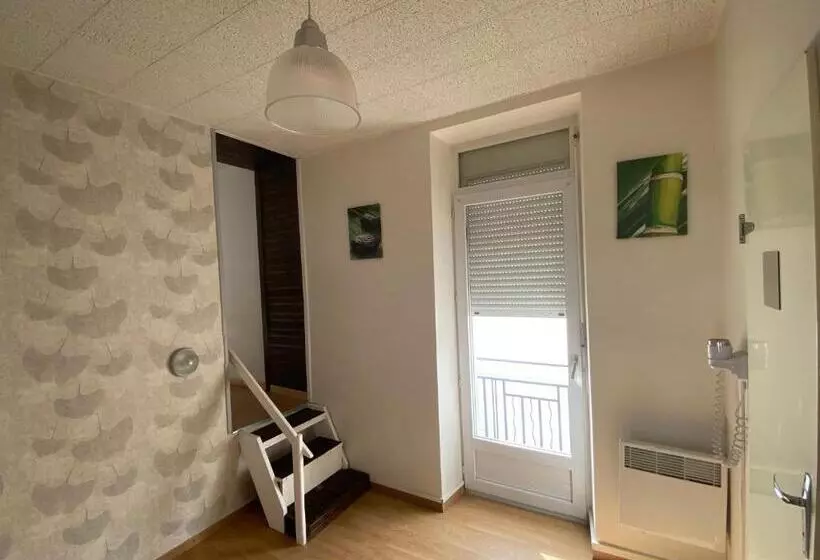 スタンダードトリプルルーム, Hôtel De Nantes