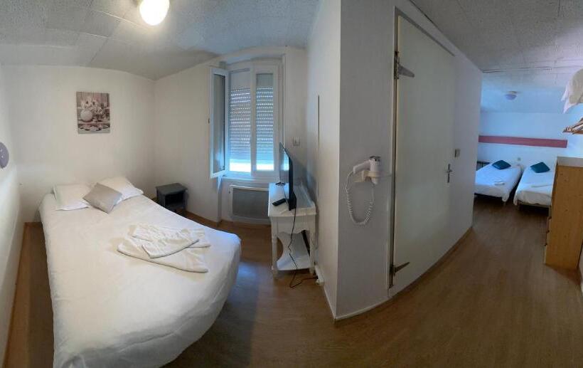 Семейный Номер, Hôtel De Nantes