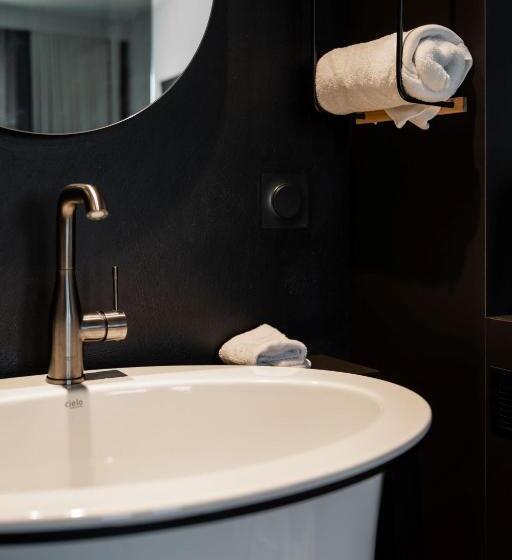 수피리어 룸, La Butte