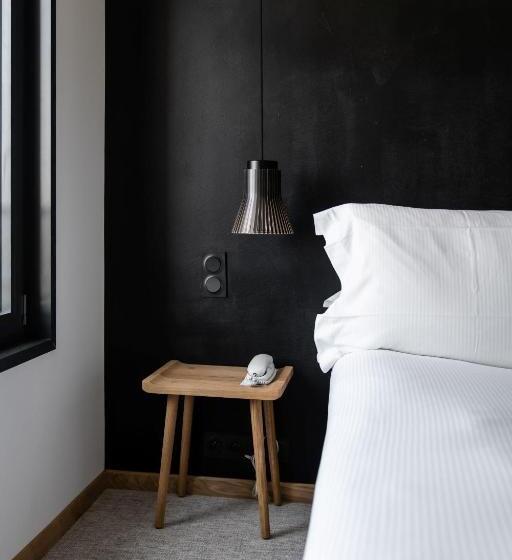 수피리어 룸, La Butte