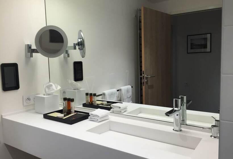 디럭스 룸, La Butte