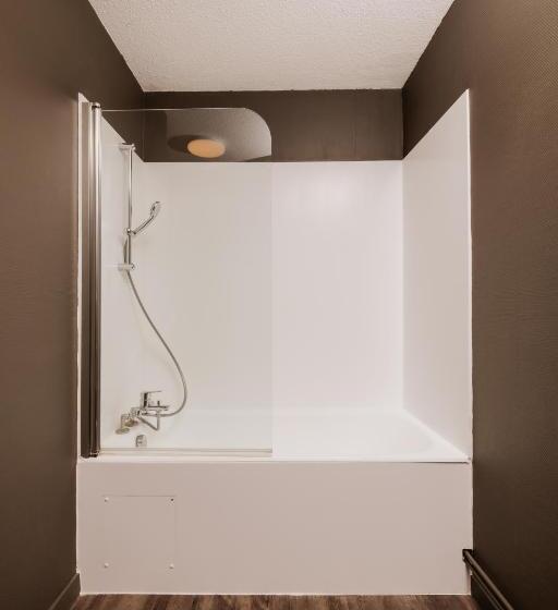 패밀리 룸, Le Bois D Imbert