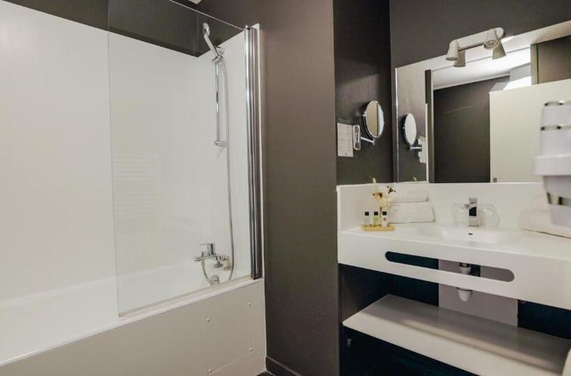 디럭스 트리플 룸, Le Bois D Imbert