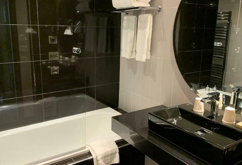 اتاق کلاسیک, Le Canberra