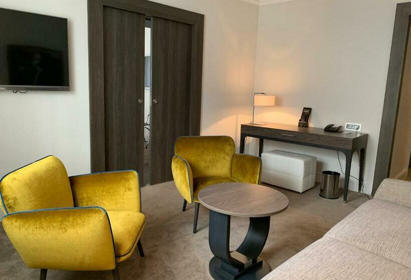 سوییت, Le Canberra