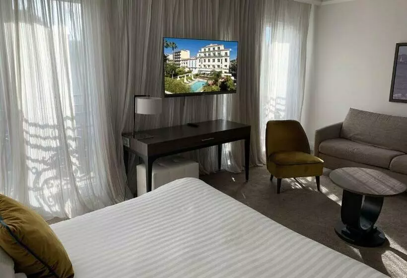 سوییت جونیور, Le Canberra