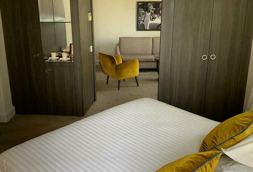 سوییت, Le Canberra